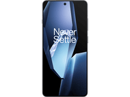 Smartphone noir avec texte blanc 'Never Settle' sur l'écran. Fond noir.