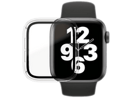 Apple Watch avec protection d'écran transparente appliquée. Bracelet noir. La montre affiche l'heure.