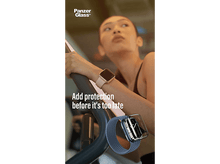 Charger l&#39;image dans la galerie, Une femme dans une salle de sport tient une machine, portant une montre connectée.
