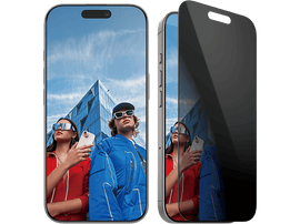 Deux personnes tenant des téléphones avec des protecteurs d