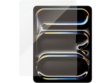 Charger l'image dans la galerie, Une pile de trois protecteurs d'écran transparents pour un appareil. Les protecteurs sont dans un plateau noir.
