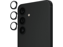 Charger l&#39;image dans la galerie, Gros plan de la configuration de la caméra d&#39;un smartphone noir avec trois anneaux argentés.
