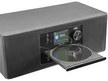 Charger l&#39;image dans la galerie, Radio noire avec un lecteur CD ouvert. L&#39;écran affiche les informations du CD. Boutons de volume. CD dans le lecteur.
