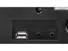 Charger l&#39;image dans la galerie, Gros plan d&#39;un panneau noir avec ports USB et AUX. Étiquette Made in China.
