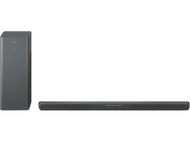 Une barre de son noire avec un caisson de basses assorti. Les deux sur fond noir.