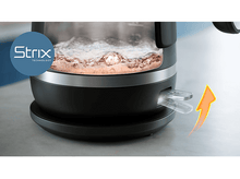 Charger l&#39;image dans la galerie, Bouilloire avec de l&#39;eau bouillante. Design bleu et argent avec section en verre.
