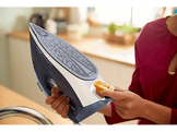PHILIPS Fer à repasser vapeur SteamIron séries 7000 (DST7030/20)