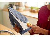 PHILIPS Fer à repasser vapeur SteamIron séries 7000 (DST7030/20)