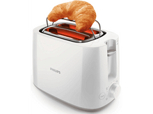 Charger l&#39;image dans la galerie, Grille-pain Philips blanc avec croissant. Le grille-pain a un levier et des réglages. Le croissant est doré.
