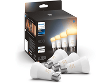 Charger l&#39;image dans la galerie, Un ensemble d&#39;ampoules intelligentes Philips Hue avec une boîte, montrant les ampoules et l&#39;emballage sur fond blanc.
