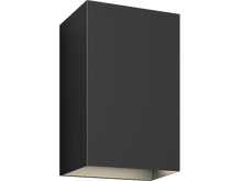 Charger l&#39;image dans la galerie, Luminaire rectangulaire noir avec un intérieur encastré aux tons chauds. Design moderne et minimaliste.
