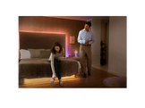 PHILIPS HUE Ruban LED Flux 4 m, technologie Chromasync™. Lumière blanche naturelle, vive et colorée - 1600 lumens