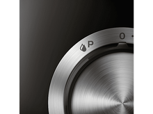 Charger l&#39;image dans la galerie, Bouton métallique avec le symbole &#39;P&#39; et goutte d&#39;eau.
