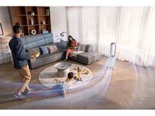 Charger l&#39;image dans la galerie, Scène de salon avec famille : homme, femme, enfant et un ventilateur blanc.
