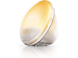 Un réveil Philips Wake-up Light. Il est blanc, avec un affichage numérique orange.