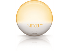 Charger l&#39;image dans la galerie, Une lampe de réveil Philips blanche et dorée avec un affichage numérique de l&#39;heure et des icônes de réglages.
