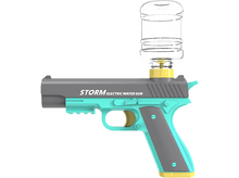 Charger l&#39;image dans la galerie, Un pistolet à eau jouet avec une bouteille d&#39;eau attachée. Il a des couleurs grises, teal et jaunes. Le texte &quot;STORM ELECTRIC WATER GUN&quot; est visible.
