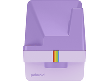 Charger l&#39;image dans la galerie, Un appareil photo Polaroid lavande avec une bande arc-en-ciel, vu de face et de dessus.
