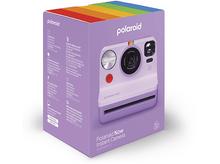 Charger l&#39;image dans la galerie, Boîte d&#39;appareil photo instantané Polaroid Now violet avec dessus arc-en-ciel.
