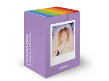 Charger l&#39;image dans la galerie, Une boîte de caméra instantanée Polaroid Now avec une photo d&#39;une femme et un arc-en-ciel sur le dessus.
