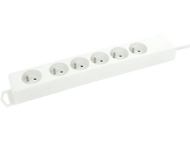 Multiprise blanche. Contient 6 prises. Forme rectangulaire blanche.