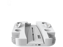 Charger l&#39;image dans la galerie, Support de console de jeu blanc avec plusieurs emplacements, un haut-parleur et un bouton.
