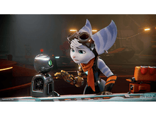 Charger l&#39;image dans la galerie, Personnages animés d&#39;un jeu vidéo. Un robot et une Lombax regardent l&#39;autre.
