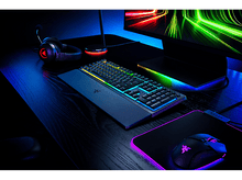 Charger l&#39;image dans la galerie, RAZER Clavier gaming Ornata V3 Low Profile RGB AZERTY Noir (RZ03-04460500-R3F1)
