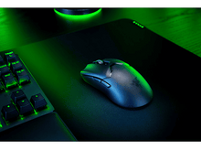 Charger l&#39;image dans la galerie, RAZER Souris gamer sans fil Viper V2 Pro Ultra Fast Noir (RZ01-04390100-R3G1)
