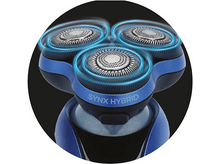 Charger l&#39;image dans la galerie, Gros plan d&#39;un rasoir électrique bleu et argenté avec trois têtes rotatives.
