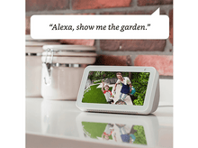 Charger l&#39;image dans la galerie, RING Caméra de sécurité intérieure/extérieure Plus Plug-in Blanc
