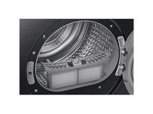 Charger l&#39;image dans la galerie, Porte de sèche-linge ouverte. À l&#39;intérieur, un filtre est visible. Le tambour est métallique, le cadre noir avec vis.
