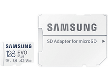 Charger l&#39;image dans la galerie, Carte micro SD blanche avec un adaptateur SD blanc, tous deux avec des logos Samsung bleus et blancs.
