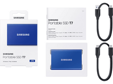 Charger l&#39;image dans la galerie, SSD portable Samsung T7 bleu avec accessoires, dans son emballage.
