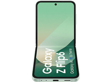 Charger l'image dans la galerie, Un téléphone pliable vert clair, ouvert, avec l'écran affichant le texte Galaxy Z Flip6. Fond blanc.
