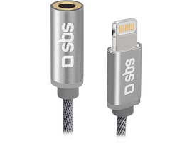 Adaptateur audio et câble Lightning argentés. Les deux ont le logo sbs.