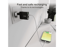 Charger l&#39;image dans la galerie, Chargeur noir branché dans un mur blanc, câble blanc connecté à un téléphone.
