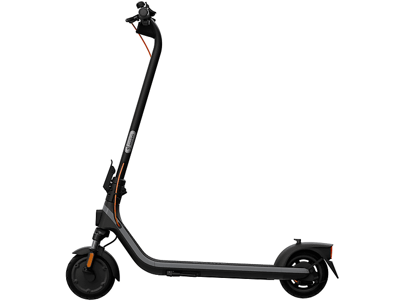 Trottinette électrique noire et grise avec des accents orange sur fond blanc.