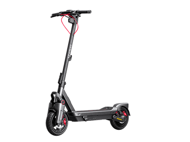 Une trottinette électrique Segway noire avec des accents rouges, sur fond noir.