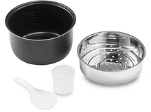 Charger l&#39;image dans la galerie, Pièces de cuiseur à riz : pot noir, cuiseur vapeur en acier inoxydable, tasse à mesurer et cuillère.
