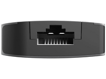 Charger l&#39;image dans la galerie, Un adaptateur réseau noir avec un seul port sur fond blanc.
