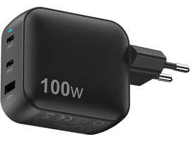 Un chargeur USB noir de 100W avec trois ports et une prise européenne.