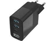 Un chargeur USB noir de 30W avec trois ports USB. Le chargeur est sur un fond noir.
