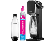 Une machine SodaStream, une bouteille d'eau et une bouteille de CO2, le tout en noir et blanc.