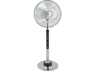 Un ventilateur sur pied Solis argenté. Il a une base ronde, un support haut et une tête de ventilateur circulaire avec le logo Solis.