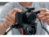 SONY Appareil photo Vlog + 16-50 mm (ZVE10LBDI.EU)