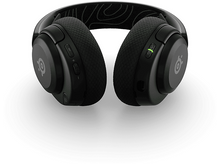 Charger l&#39;image dans la galerie, Casque SteelSeries noir, vue de dessus, avec des accents verts, sur fond blanc.
