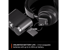 Charger l&#39;image dans la galerie, Un appareil noir avec une batterie et un casque connecté. Il y a deux batteries.
