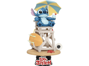 Figurine de Stitch sur un poste de sauveteur, tenant une glace, sous un parasol. Logo Disney.