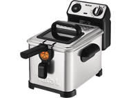 Une friteuse Tefal en acier inoxydable, avec une poignée et un panneau de commande noirs, sur fond blanc.